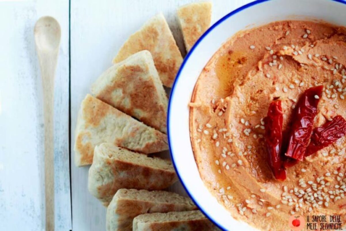 Hummus di pomodori secchi e paprika Ricetta