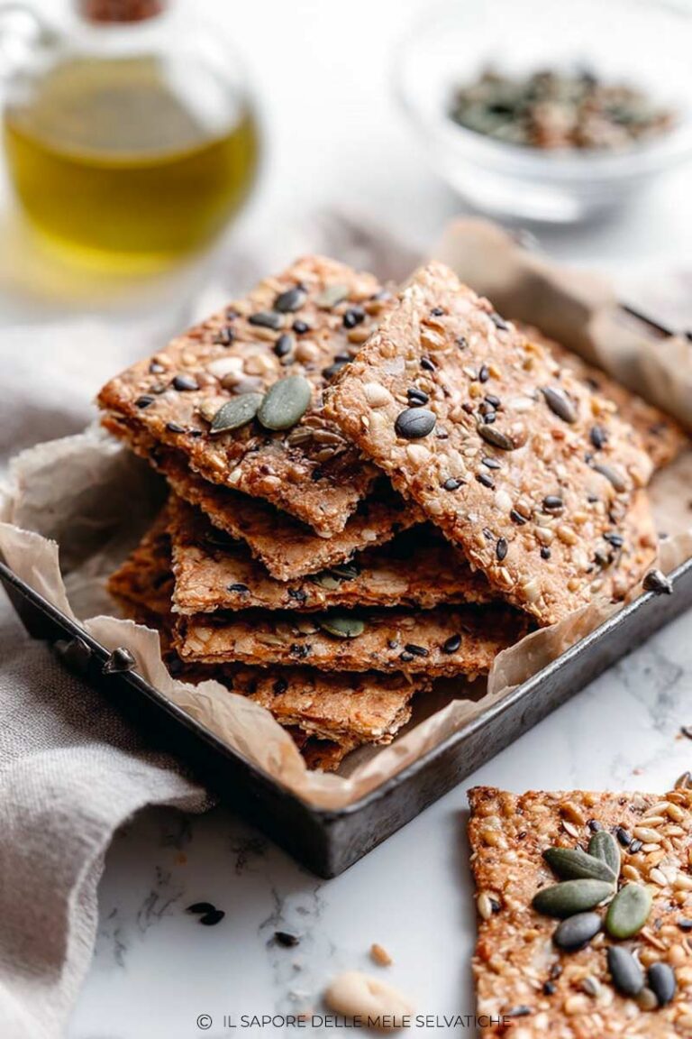 Crackers integrali con semi oleosi - La ricetta di base